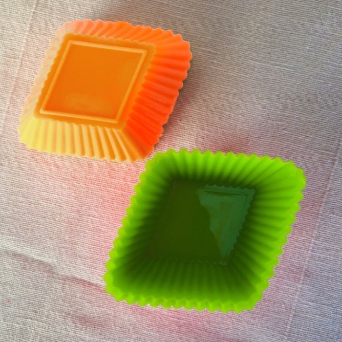 

Adlian Cetakan Ager Waji Plastik Isi 12