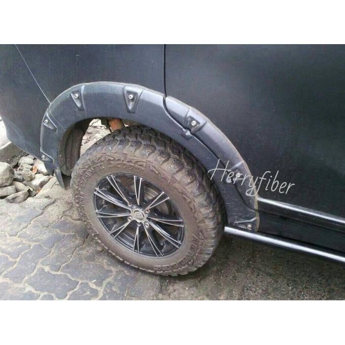 Over Fender New Avanza