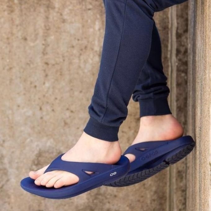 Oorigina Thong ( Sandal Oofos u. recovery dan Plantar Fascities)