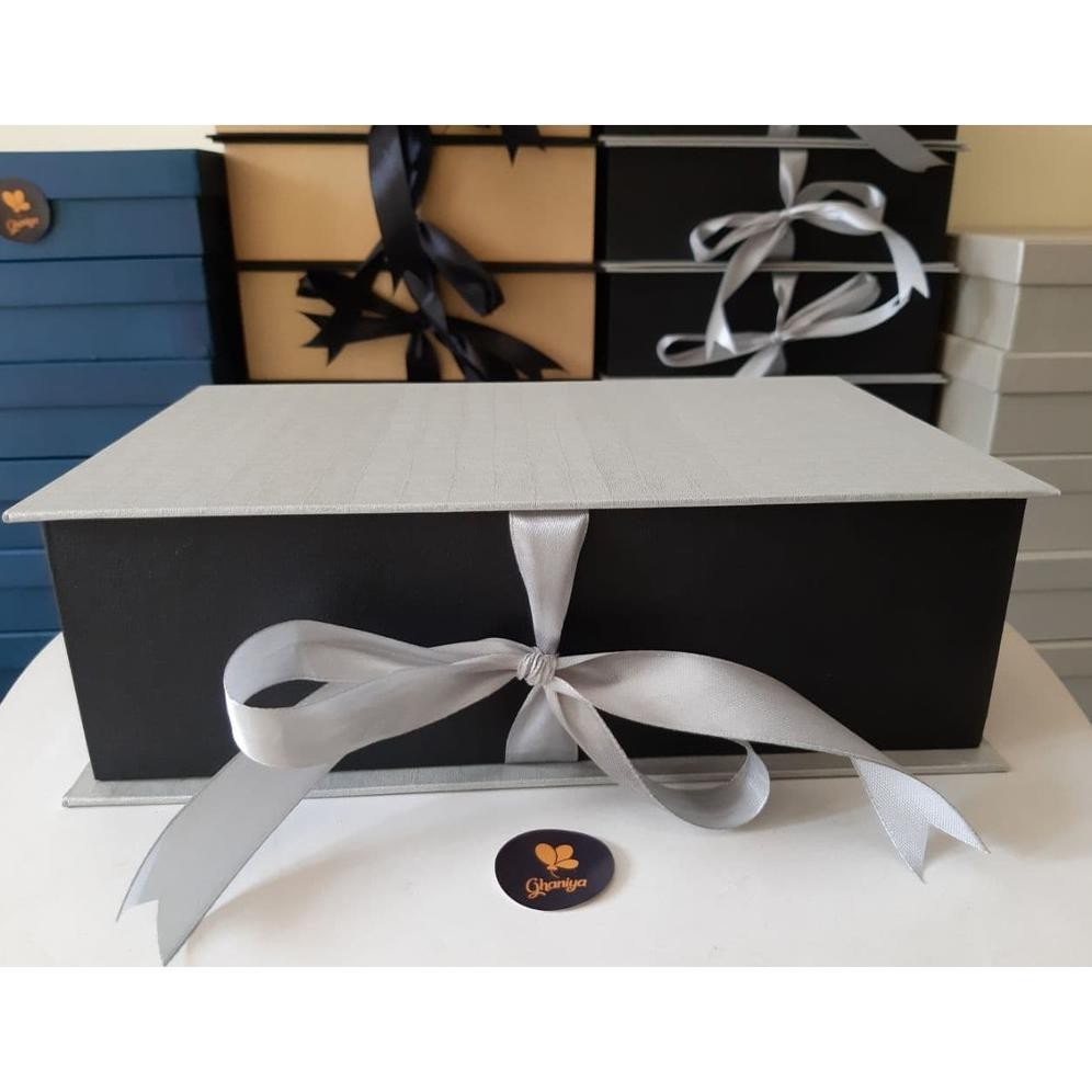 

Beli 2 Murah Gift Box Premium - Kotak Kado - Hardbox