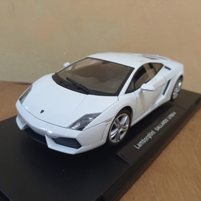 Diecast Lamborghini Gallardo Lp560-4 Welly 1:18 Niatur Mobil Koleksi