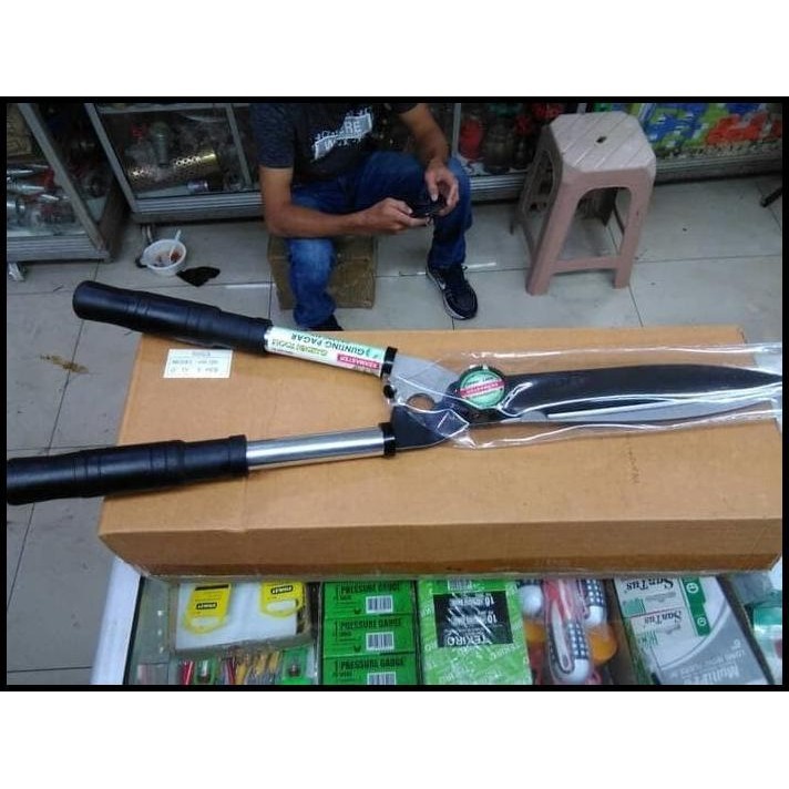 GUNTING RUMPUT POTONG TANAMAN PANGKAS TAMAN HALAMAN RUMAH