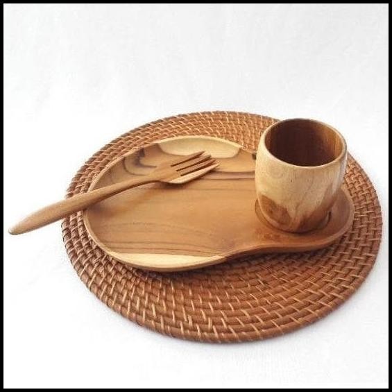 SET ALAT MAKAN KAYU PIRING DAN GELAS UNTUK SNACK