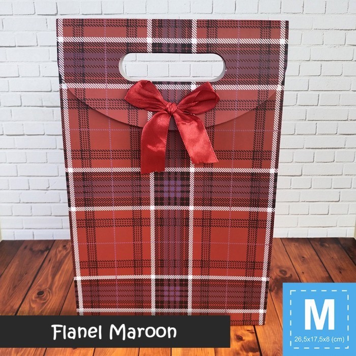

Paper Bag Pita Motif Ukuran M / Tas Kertas Kado - FLANEL