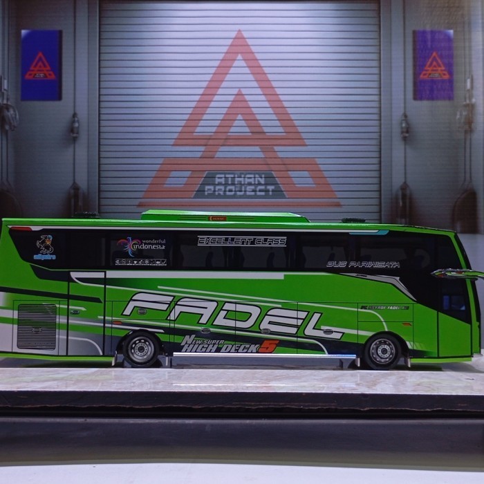MINIATUR BUS PAPERCRAFT MAUDI MSM ASYROF JB5 HADIAH DAN PAJANGAN