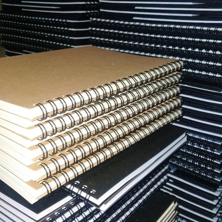 

AINK MEDIA NOTEBOOK A5 / BUKU CATATAN PLANNER BOOK / BUKU TULIS SAMPUL COVER HITAM DAN COKLAT AESTHETIC TERMURAH BANGET