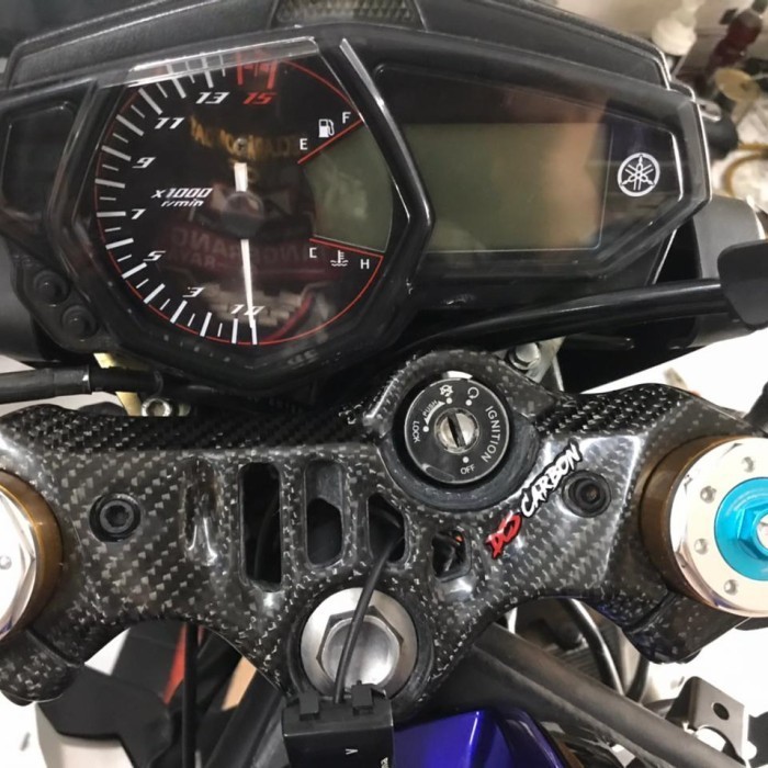 Segitiga Triple clamp atas carbon kevlar New R25 New MT25