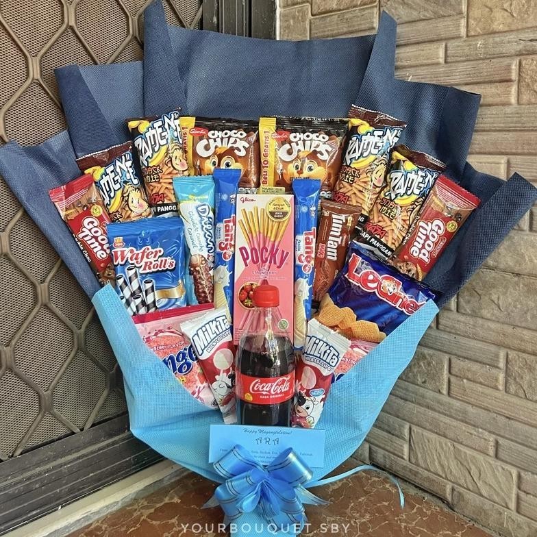 

Big Handbouquet Snack [Buket Snack Kado Wisuda] [Ready Cod[Terlaris]Produk][Gratis Ongkir]
