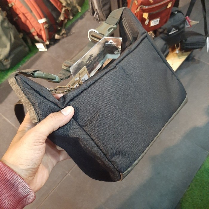 Tas Selempang Kamera Eiger X Portege Camera Pouch Black Original Murah