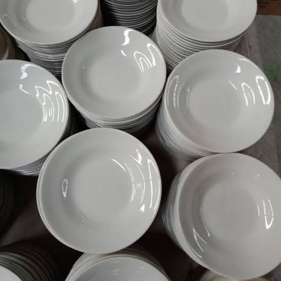 Piring Makan Sunbird Cekung Putih Polos 9 Inch 1 Lusin