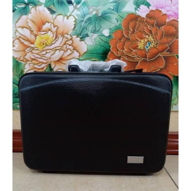 

promoo baru map dokumen president 16 inch type 3135 full black original