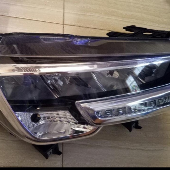 Headlamp Suzuki XL7 Original