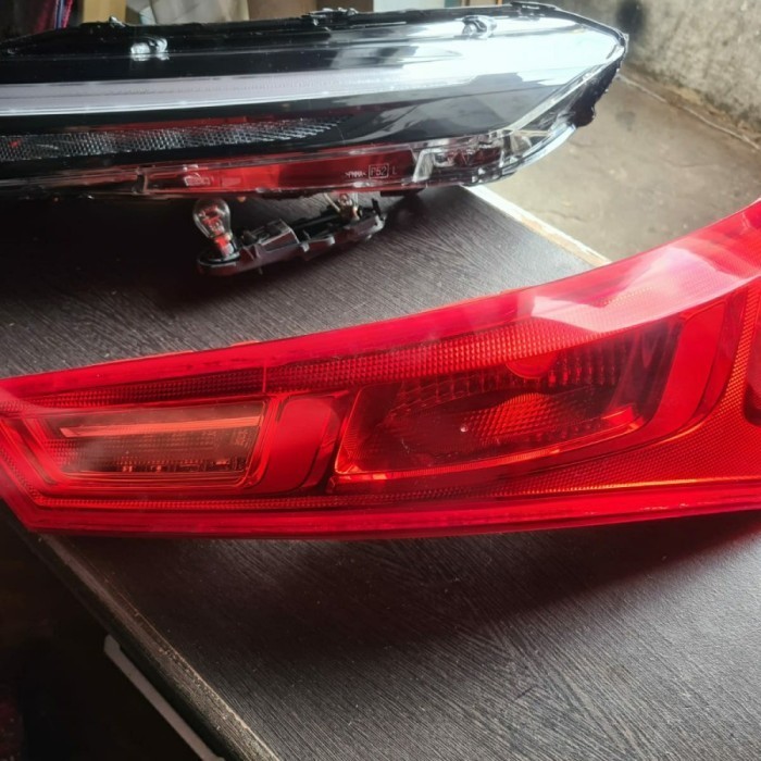 Stoplamp Wuling Almaz Original