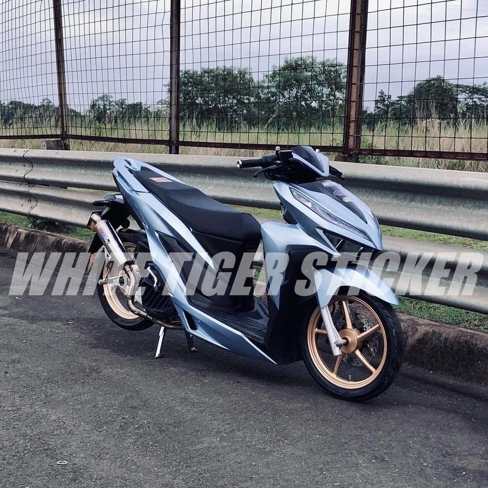 vf-52 SKOTLET STIKER MOTOR SKY BLUE METALIK CANDY SCOTLITE SKYA BLUE METALIK CANDY SKOTLET BIRU MUDA