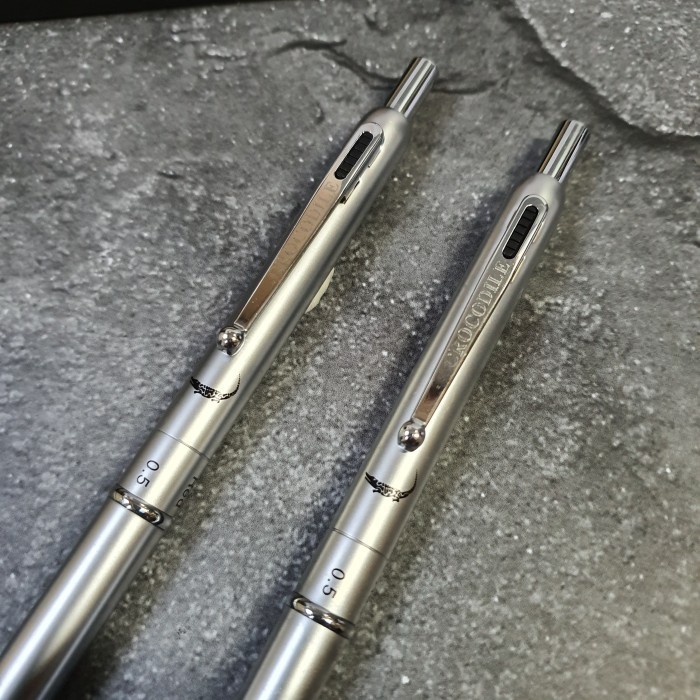 

NEW!! PULPEN CROCODILE 2 FUNGSI PEN DAN PENCIL