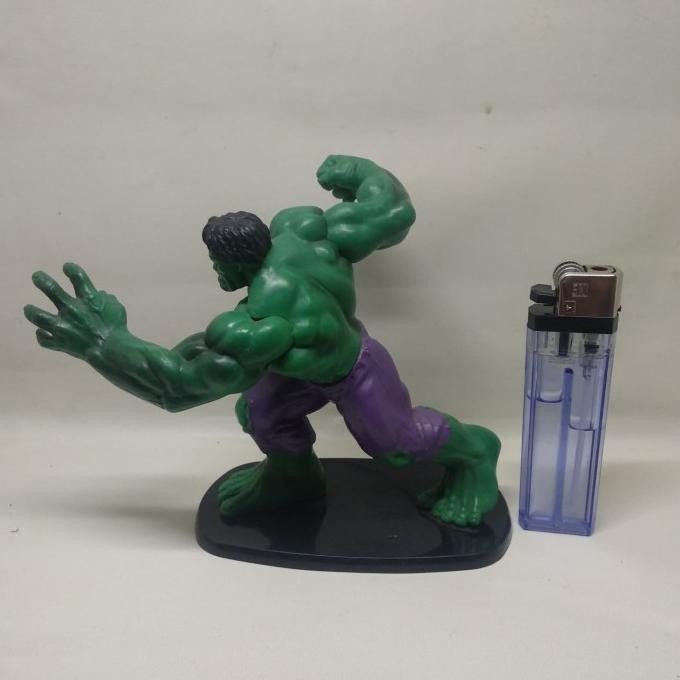 Mainan Action Figure Hulk Statue