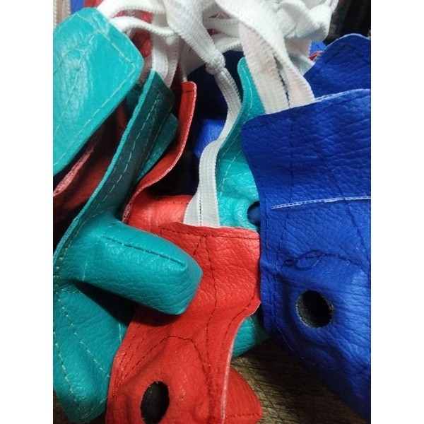 SEPASANG SARUNG JALU AYAM BUNGKUS TAJI MODEL BAHAN KARET KULIT KALP ORIGINAL