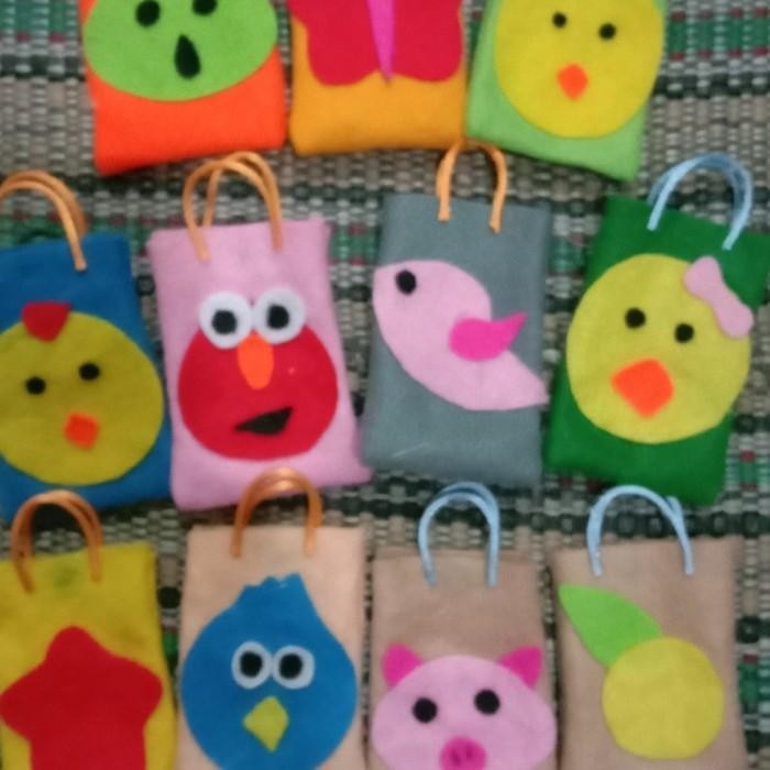 

Amplop Angpau Flanel Lebaran Tas Karakter Lucu Imut Warna-Warni Cod Dan Best Seller