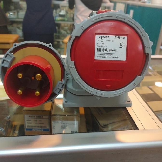 [ Ek ] Surface Mounting 4Pin 63A Legrand  Ready