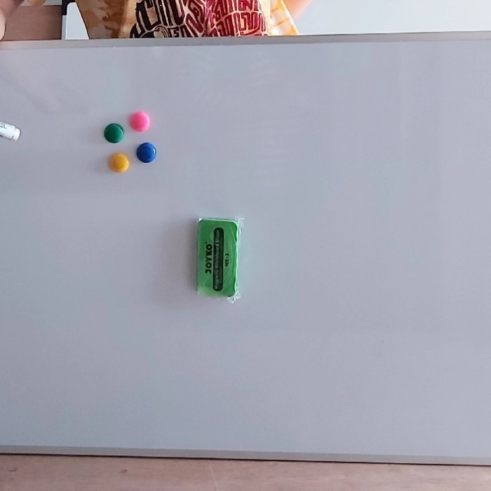

white ard magnetic 60x90
