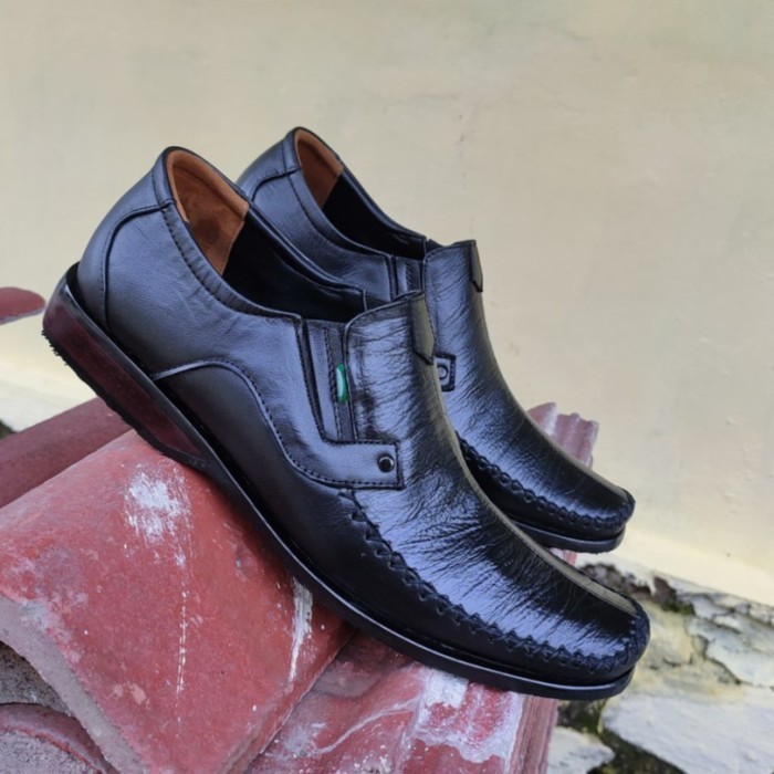 Kickers Sepatu Kulit Sepatu Pantofel Pria