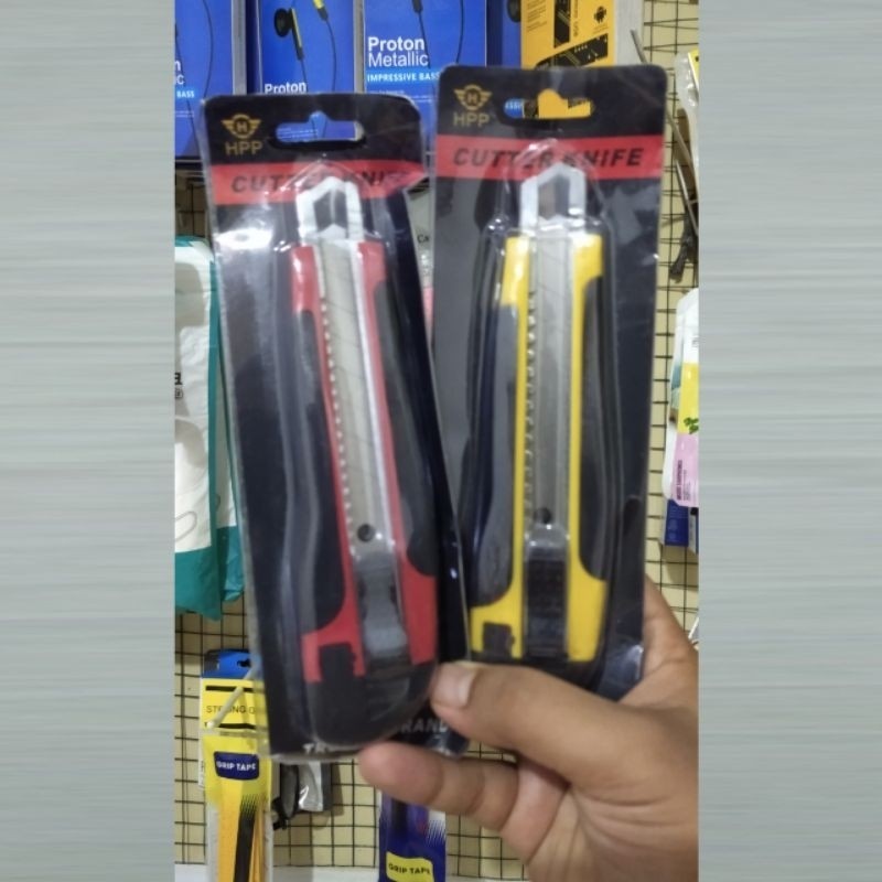 

Pisau Cutter Besar Packing Plastik