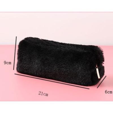 

8.8 Tepak Pensil Korea Fuzzy Bulu Sintetik / Pencil Case Korea Aesthetic Estetik Minimalis Wadah Tempat Bolpen Kosmetik Makeup 8.8