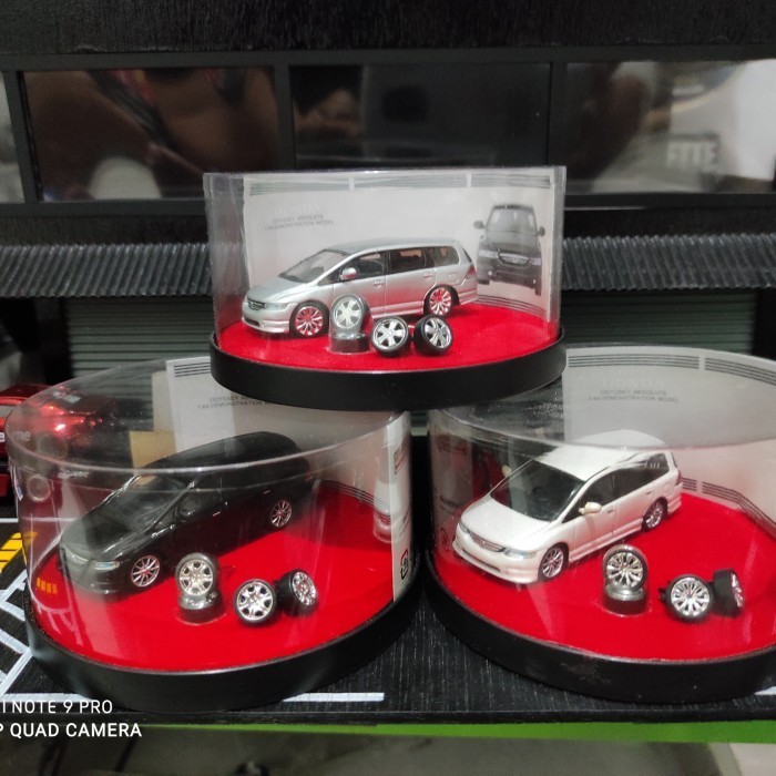 Fhare Diecast Hot Work Honda Odyssey Set 2Pcs Silver Dan Putih