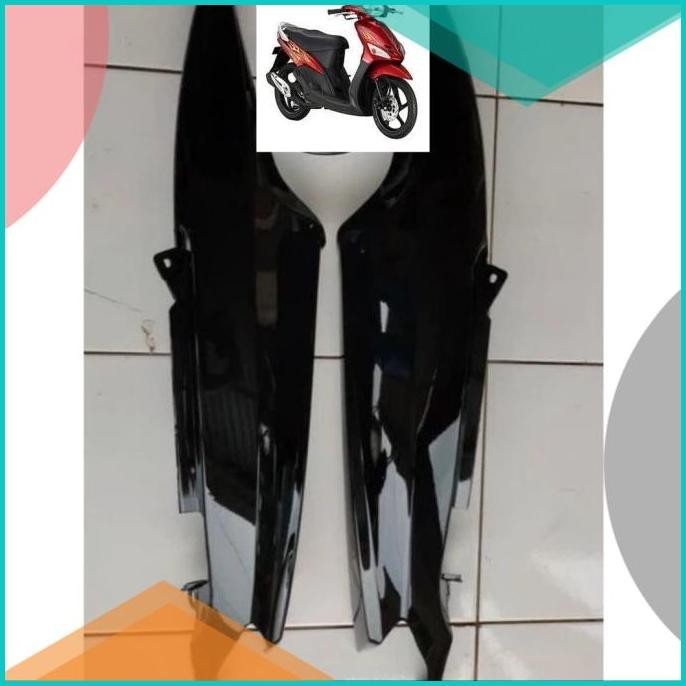 COVER BODY BELAKANG KIRI KANAN HITAM MIO SPORTY KARBURATOR 2004 - 2011