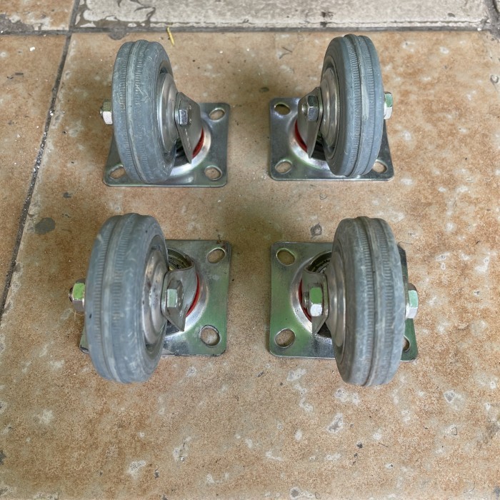 Roda lemari etalase Karet abu" 3 in