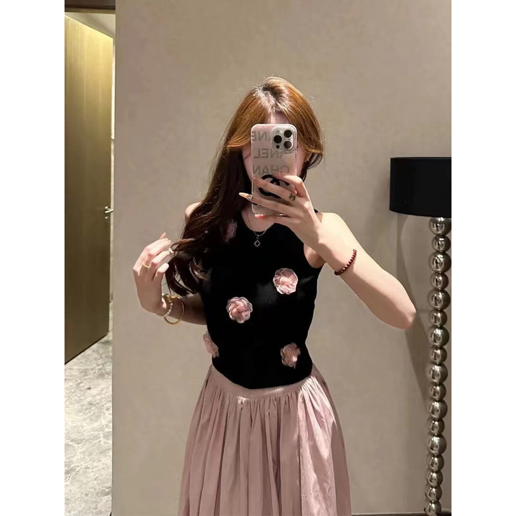 [Cream Winnie]Rompi rajutan slim fit gaya Korea untuk wanita rok lipit pinggang tinggi merah muda du