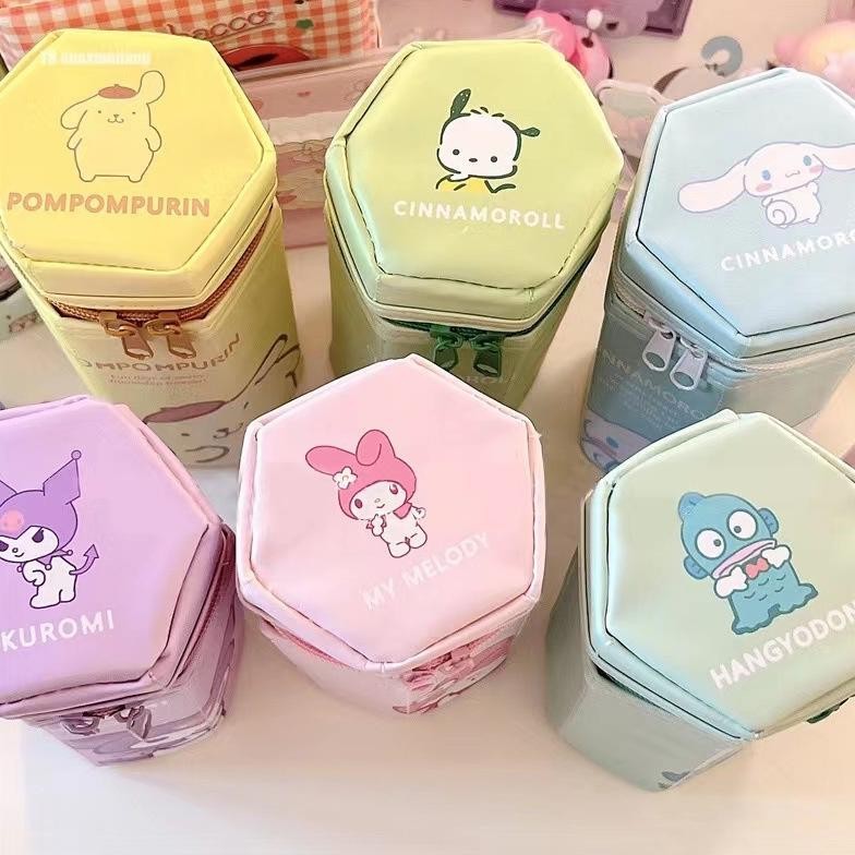 

Bisa Cod Tempat Pensil Hexagon Motif Sanrio / Pencil Case Tabung Cinnamorol Melody Kuromi Terlaris