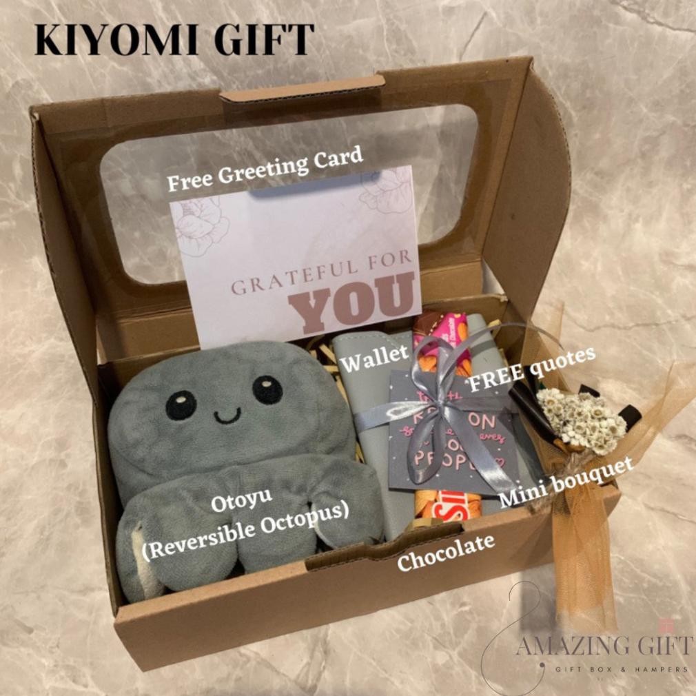 

Oz67 Kiyomi Gift / Kado Teman / Kado Anniversary / Kado Ulang tahun / Kotak Kado / Kado Pacar / Kado Boneka / Birthday Gift Box / Birthday Hampers Berkualitas