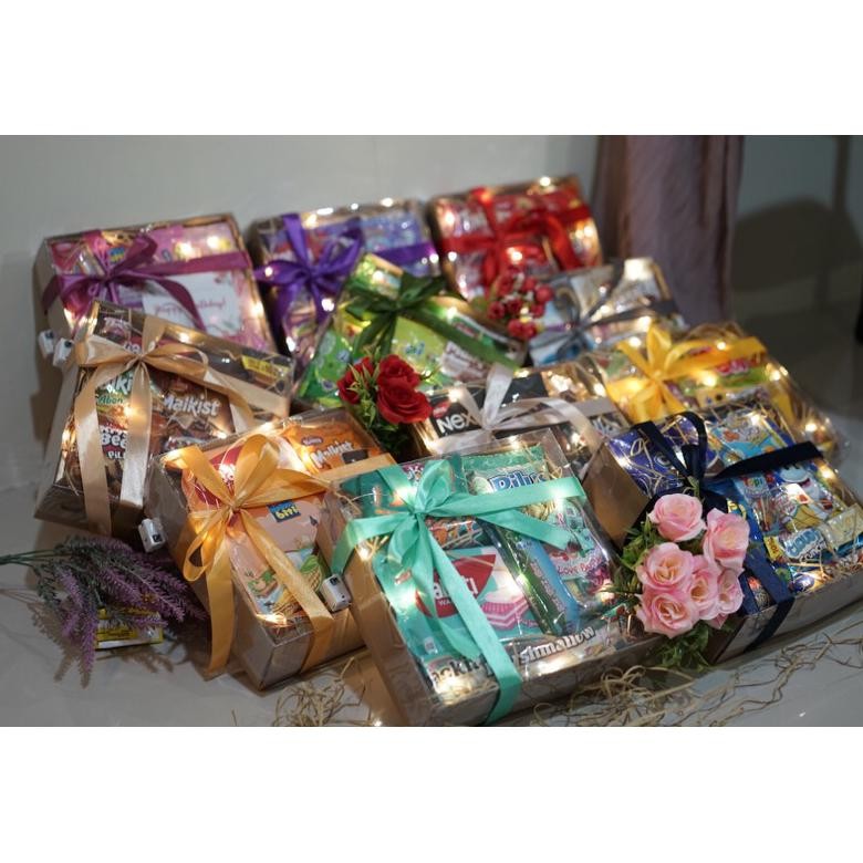 

SPECIAL Snack Gift Box/ Hampers Snack/ Snack Gift/ Hamper Snack/ Kado Wisuda/ Kado Kelulusan/ Hadiah Lulus/ Hadiah Lomba 17 Agustus/ Hadiah Kelulusan / Kado Sempro / Kado Sidang / Hadiah Wisuda / Kado Lebaran/ Hampers Lebaran/ Kado Ulang Tahun Murah Lampu