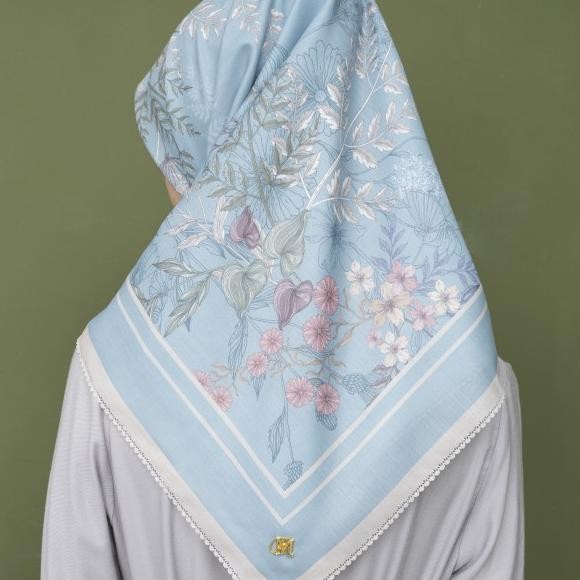 Hijab Segi Empat / Chinoiserie Baby Blue / Voal Ultrafine / Kerudung