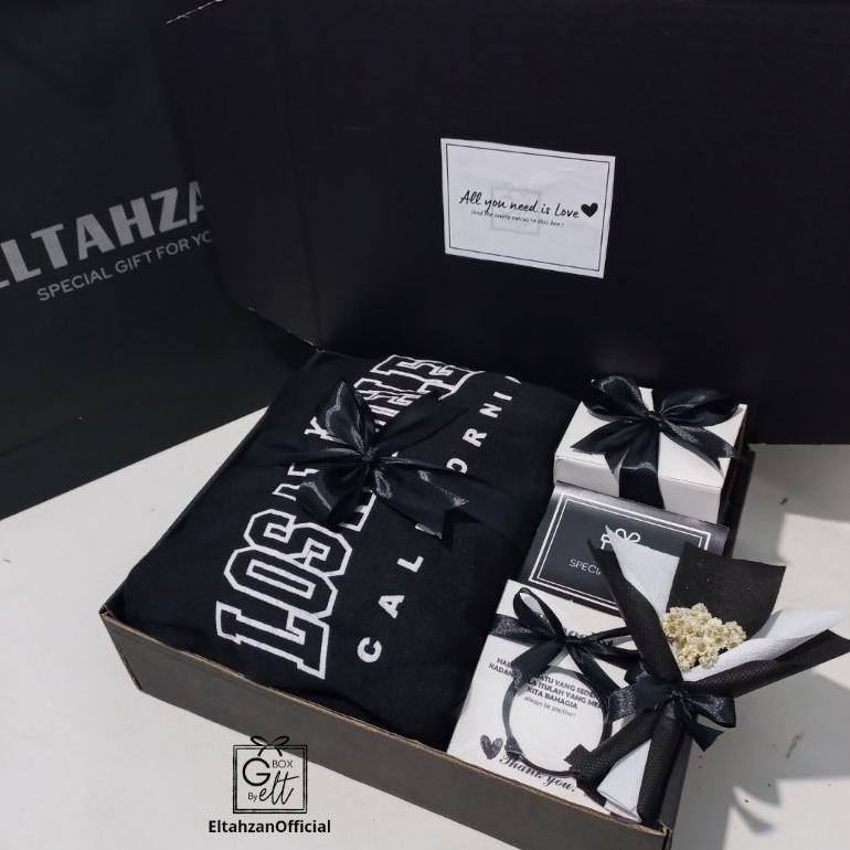 

dw-45 GIFT BOX SWEATER PREMIUM HAMPERS CEWEK AESTHETIC HADIAH ULANG TAHUN WISUDA ANNYVERSARY Hemat
