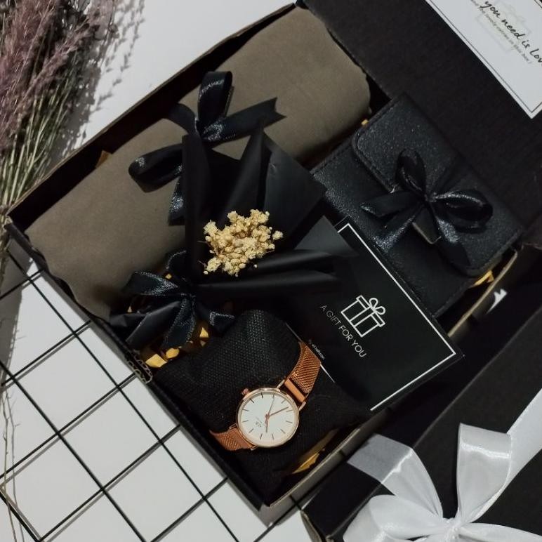 

jy-56 HAMPERS CEWEK HAMPERS HIJAB SEGIEMPAT GIFT BOX CEWEK KADO ULANG TAHUN HADIAH WISUDA Sale