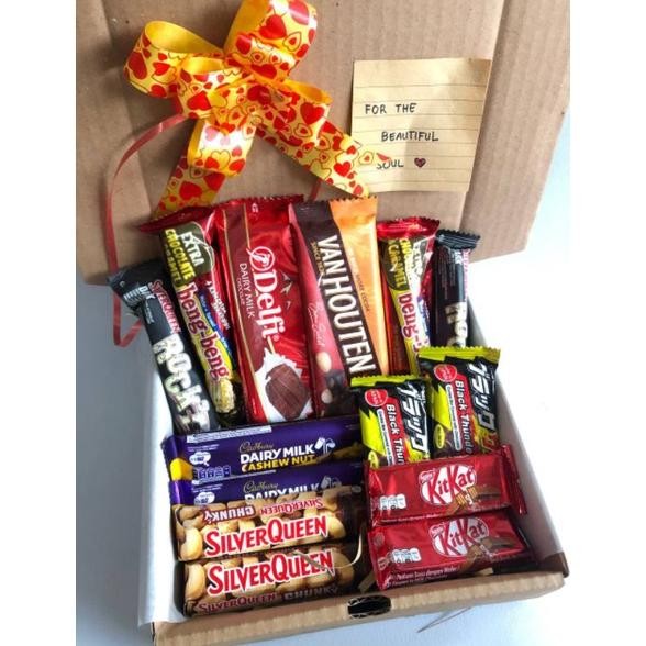 

PJJ-1621 (FREE GREETING CARD) Snack Box coklat edition 2 / snack box / hampers snack / hampers hadiah wisuda Viral