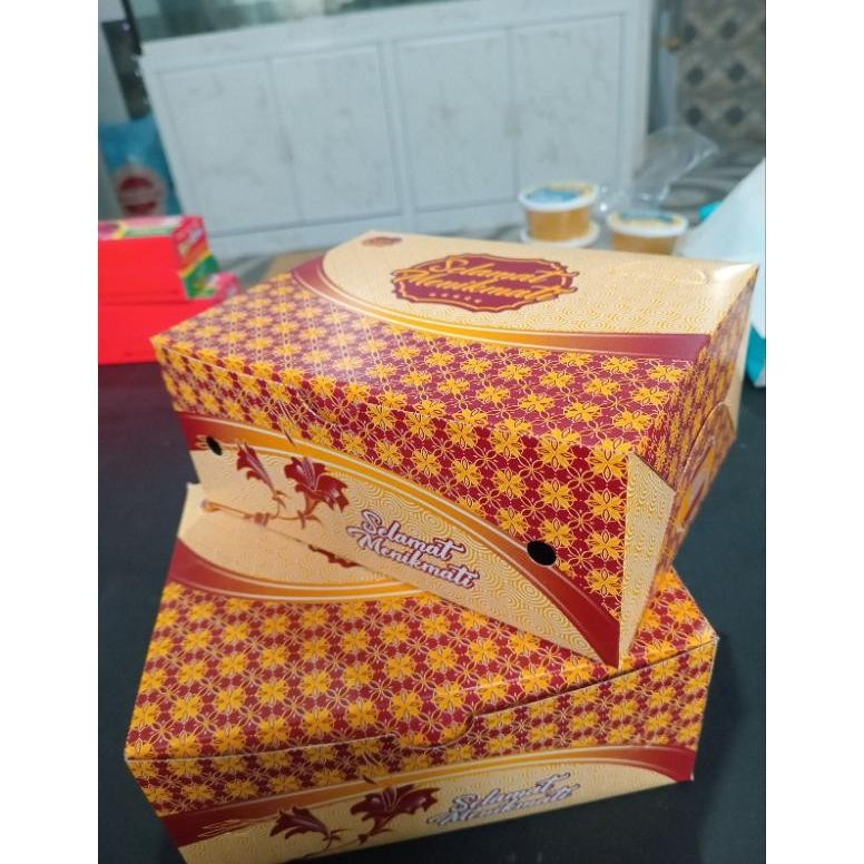 

Dus Kute Motif / Dus Snack / Dus Kue Motif 12x12,12 x 14, 12 x 16 , 20 x 20