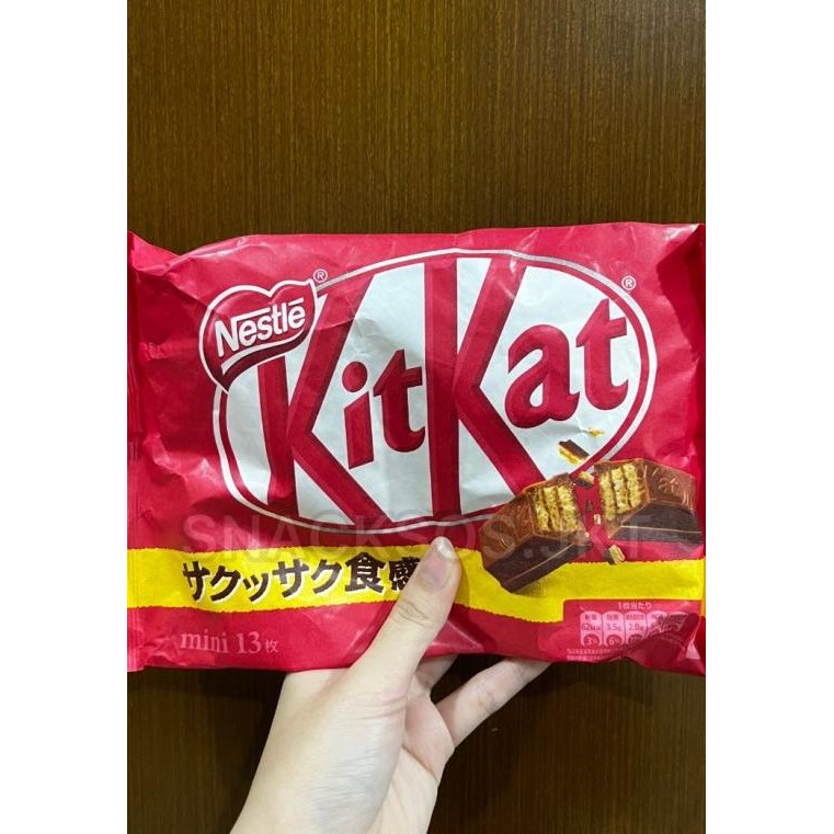 

Kitkat Ni Dark Chocolate Matcha Whole Grain Strawberry