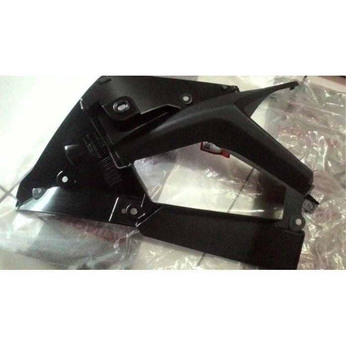 cover sayap dalam kiri honda supra gtr 150 original Import