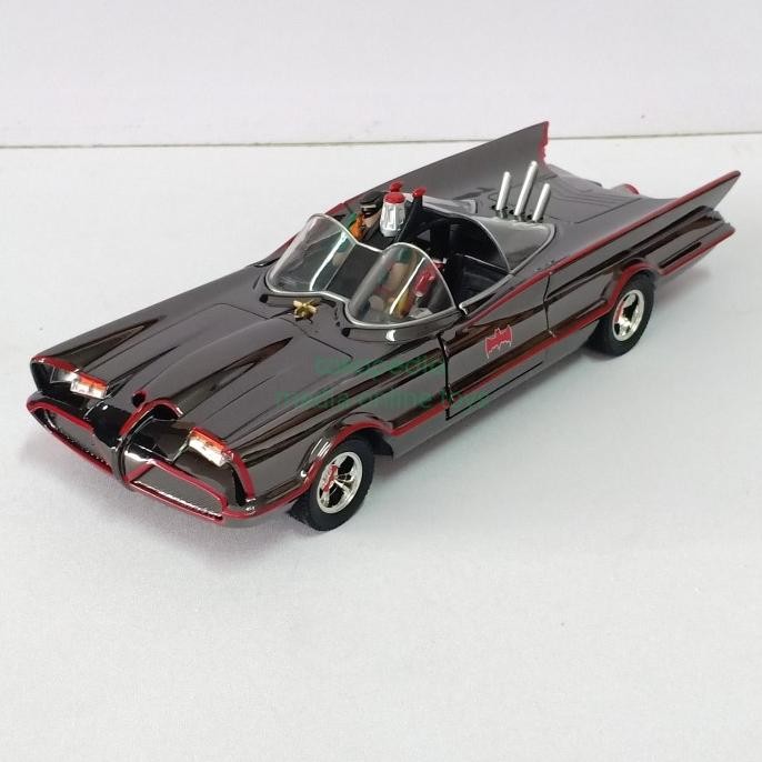 Diecast Jada 1:24 Batmobile Collectors