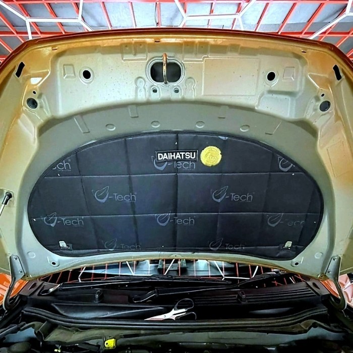 DAIHATSU AYLA 2023 PEREDAM KAP MESIN MOBIL V-TECH