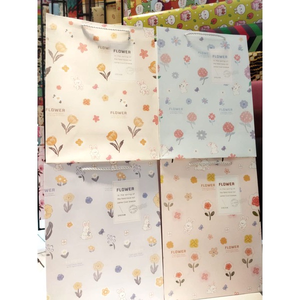 

paper bag lucu ukuran 32x25x11,5cm