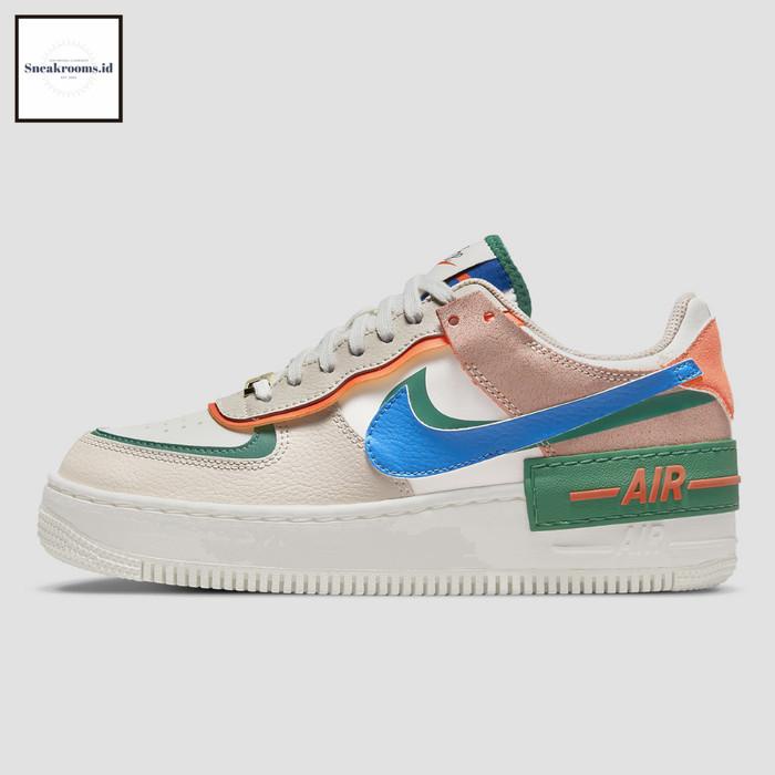 SEPATU SNEAKERS WANITA / NIKE AIR FORCE 1 SHADOW SAIL GREEN NOISE