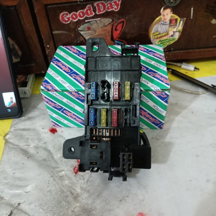 Fuse Box / Box Sekring Daihatsu S91 Espass Oem Kode Dt 083