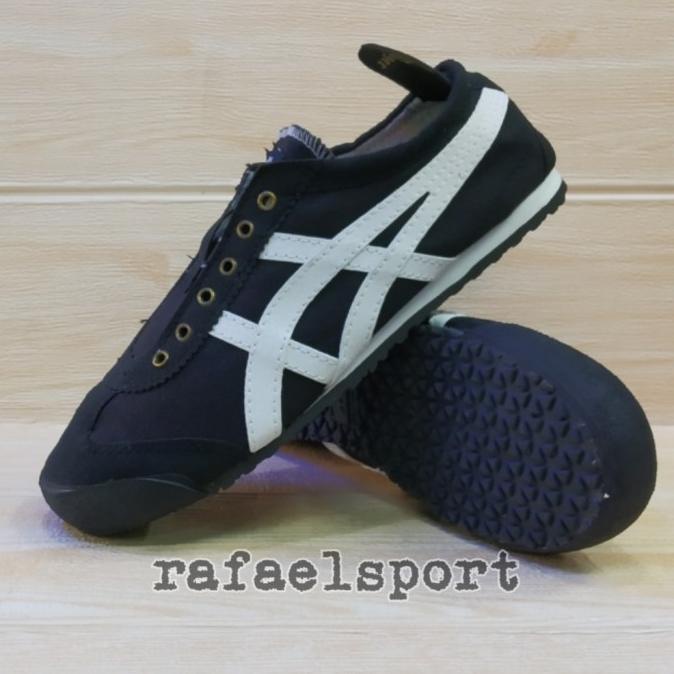 sepatu casual santai onitsuka slip on hitam list putih