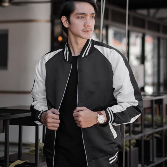 Terlaku. MVP - Sukajan Bomber - Jaket Bomber Pria
