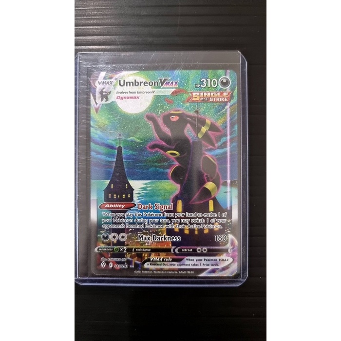 Umbreon Vmax - 215/203 - Alternate Art Secret Rare Sword & Shield Evol