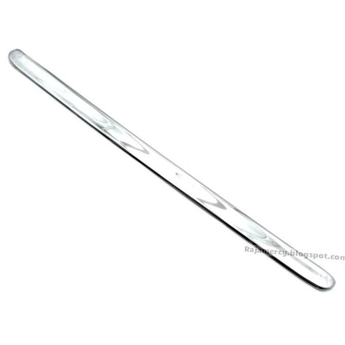 Trunk Lid Moulding Chrome Mercedes Benz W202 (93-00)